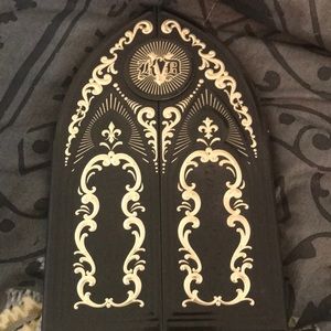 Kat Von D Saint & Sinner Palette
